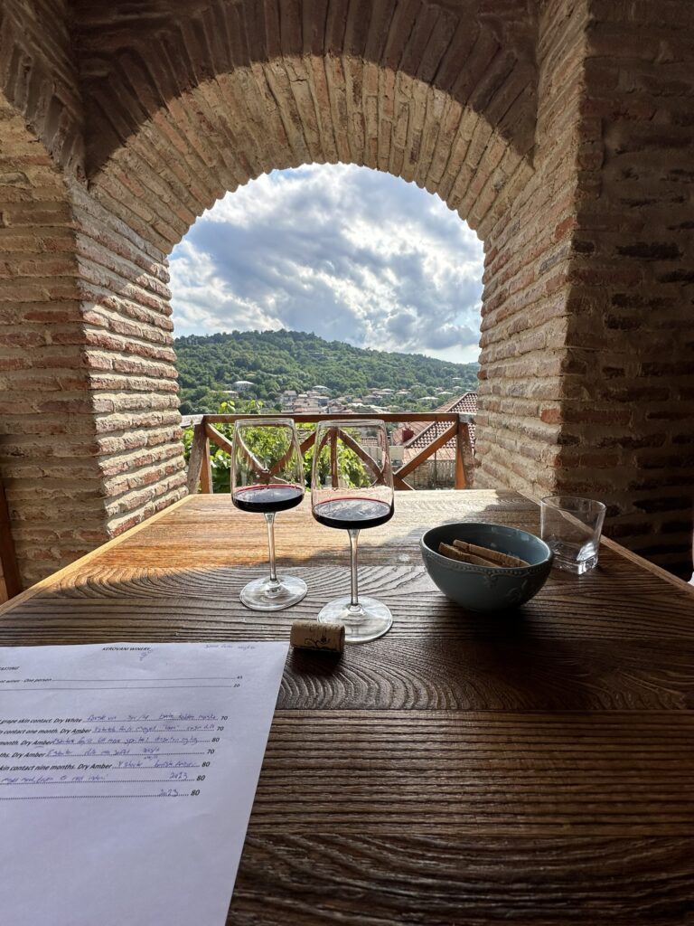 Sighnaghi vinsmagning ved lille vinhus Georgien