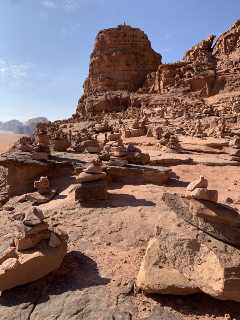 Wadi Rum Jordan stablede sten