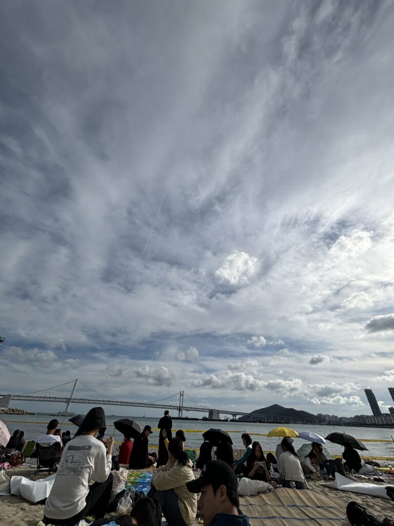 Stranden til Busan fyrværkerifestival Sydkorea