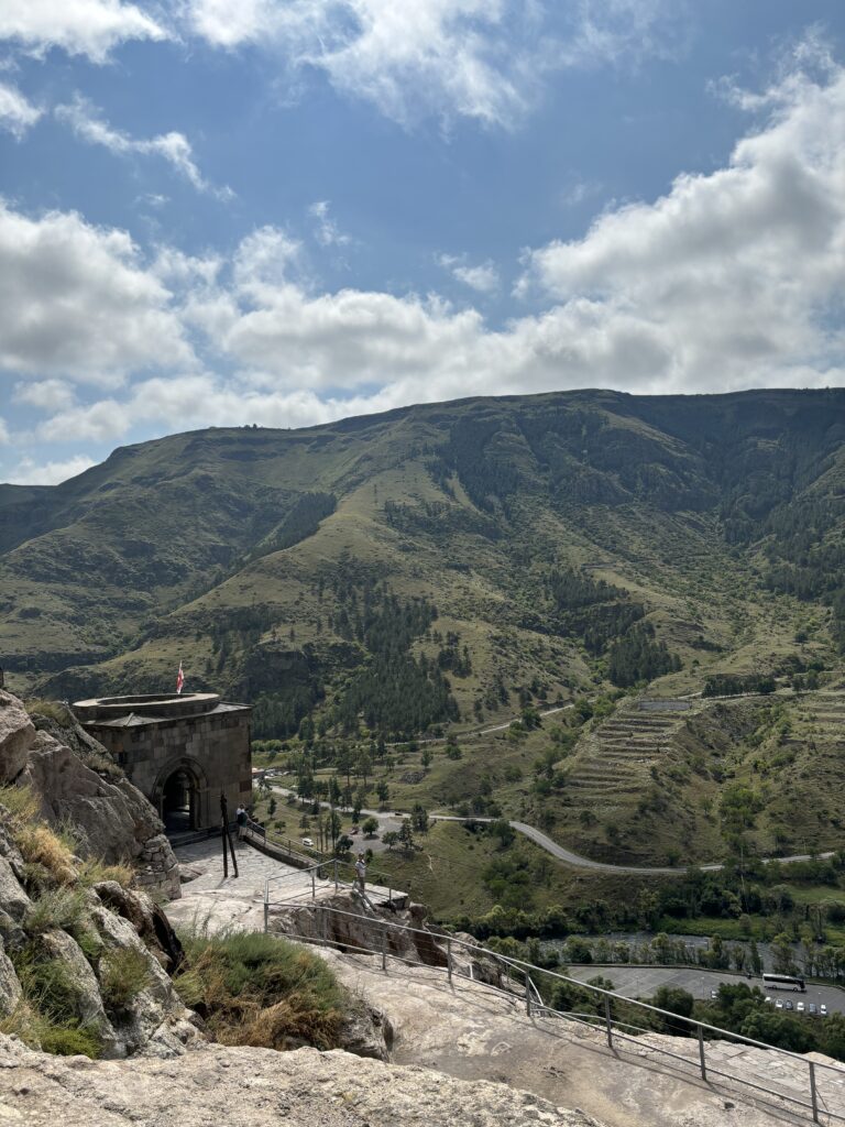 Udsigt fra Vardzia Georgien